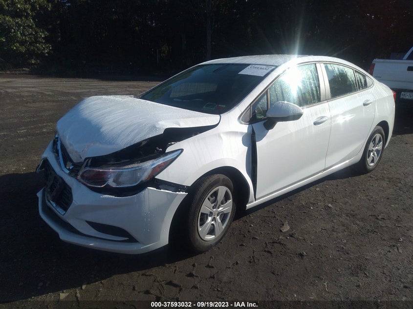 VIN 1G1BC5SM2J7188213 2018 CHEVROLET CRUZE LS
