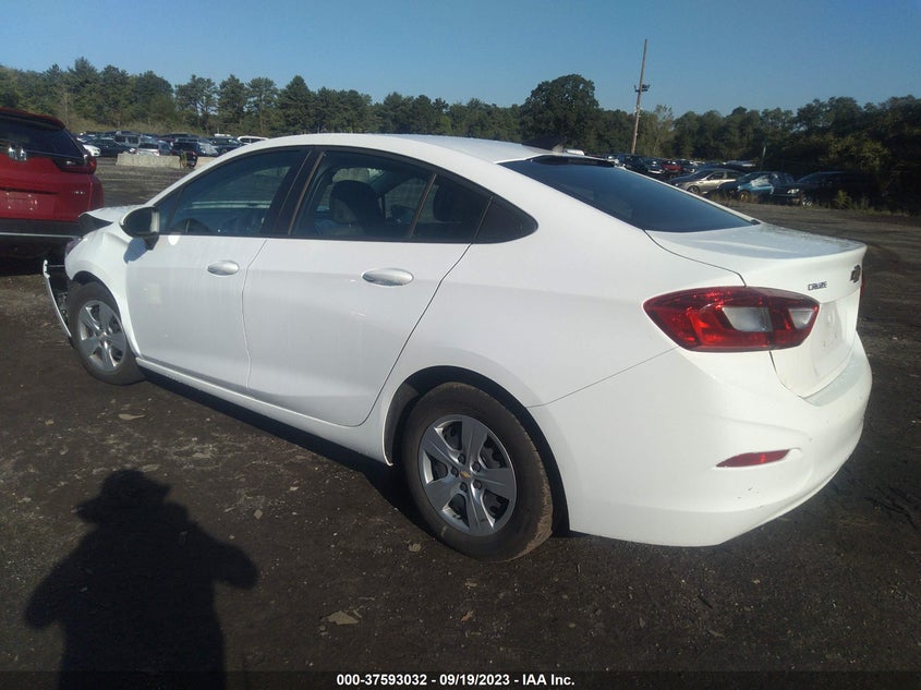 VIN 1G1BC5SM2J7188213 2018 CHEVROLET CRUZE LS