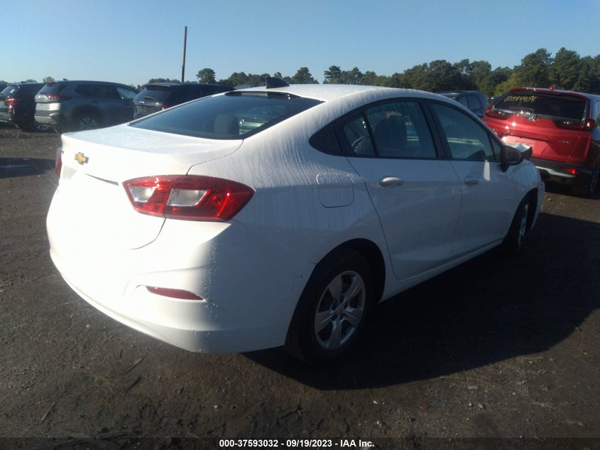 VIN 1G1BC5SM2J7188213 2018 CHEVROLET CRUZE LS