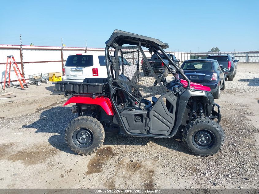 2015 HONDA SXS500 M 1HFVE0302F4001483
