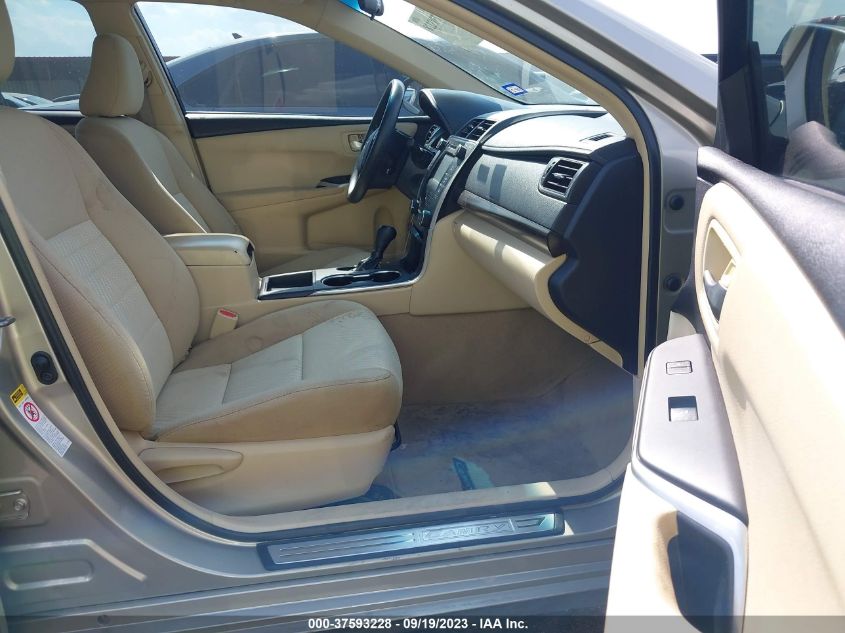 2015 TOYOTA CAMRY LE/XLE/SE/XSE - 4T4BF1FK1FR450054
