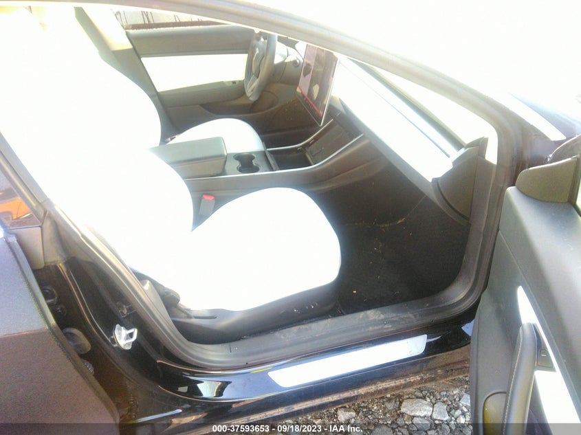 VIN 5YJ3E1EB7JF170079 2018 TESLA MODEL 3