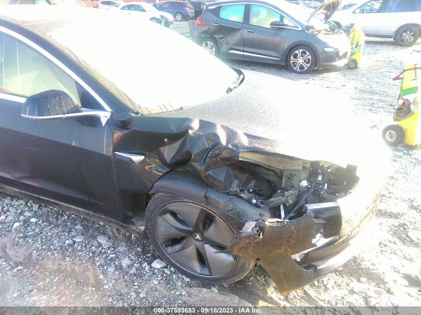VIN 5YJ3E1EB7JF170079 2018 TESLA MODEL 3