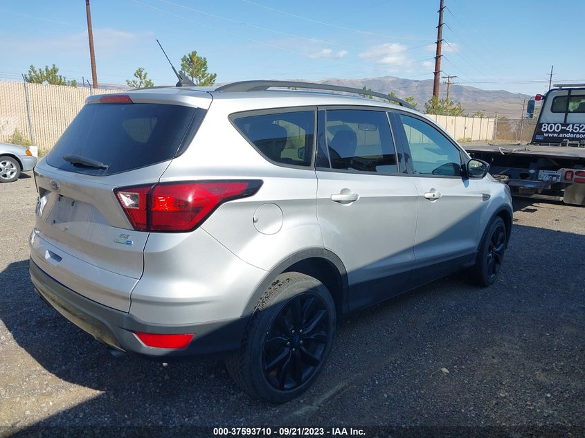 VIN 1FMCU9GD3KUA07613 2019 FORD ESCAPE SE