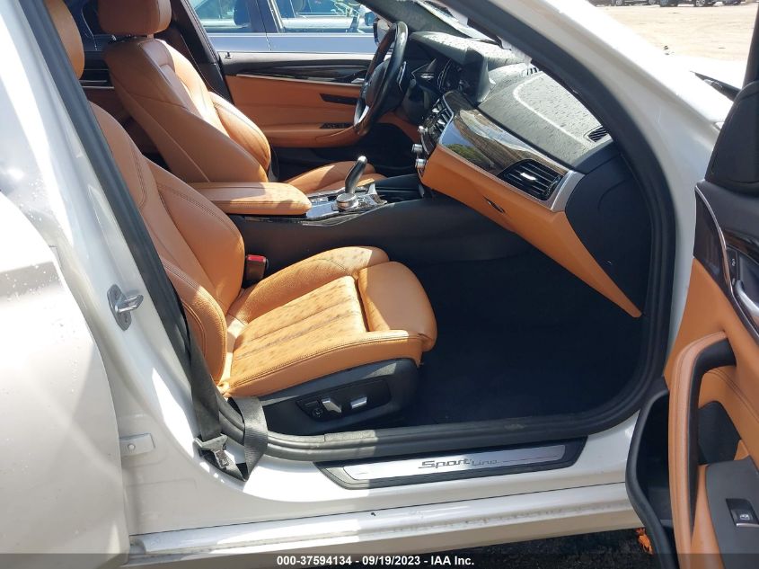 2017 BMW 530I XDRIVE - WBAJA7C36HWA70207