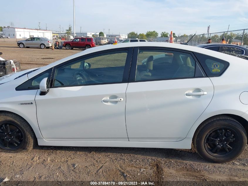 2015 TOYOTA PRIUS FOUR - JTDKN3DU8F1900088