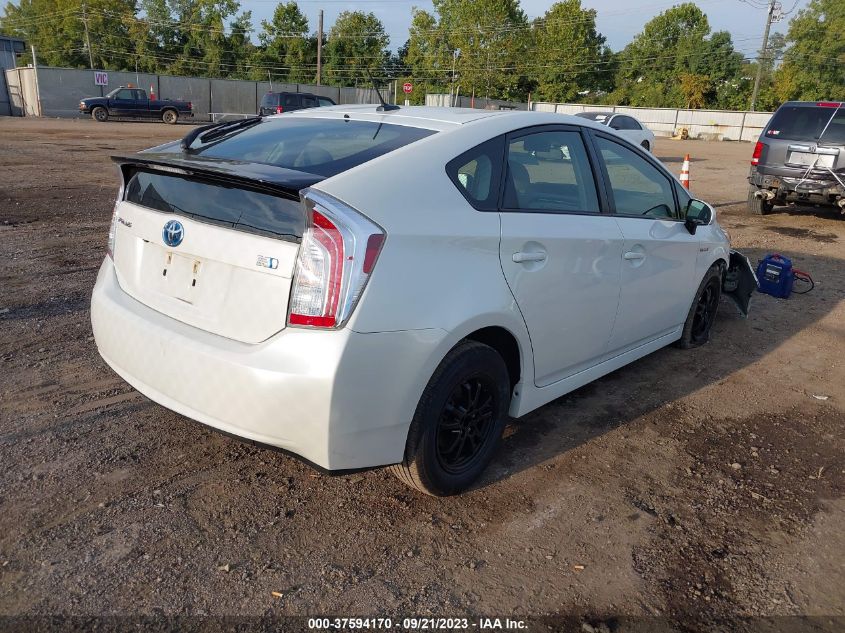 2015 TOYOTA PRIUS FOUR - JTDKN3DU8F1900088