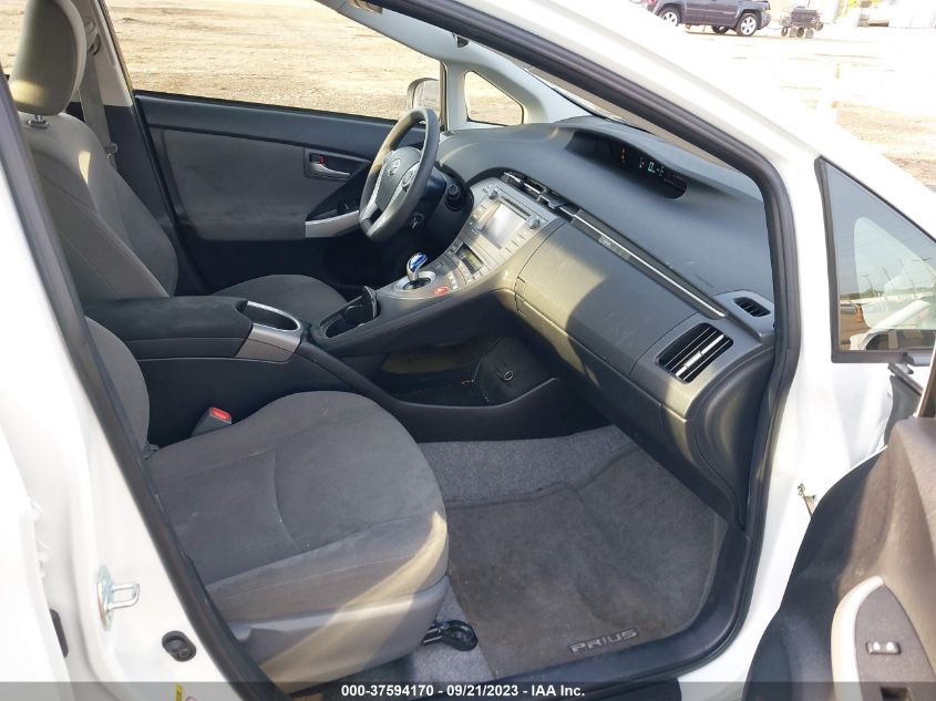 2015 TOYOTA PRIUS FOUR - JTDKN3DU8F1900088