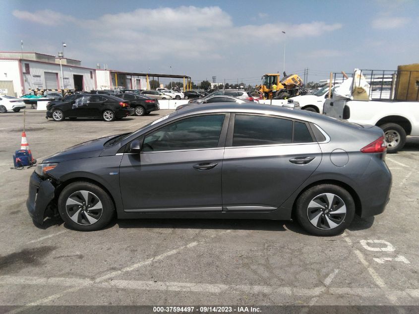 2017 HYUNDAI IONIQ HYBRID SEL - KMHC75LC4HU052193