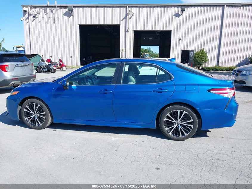 VIN 4T1G11AK7LU336044 2020 TOYOTA CAMRY SE