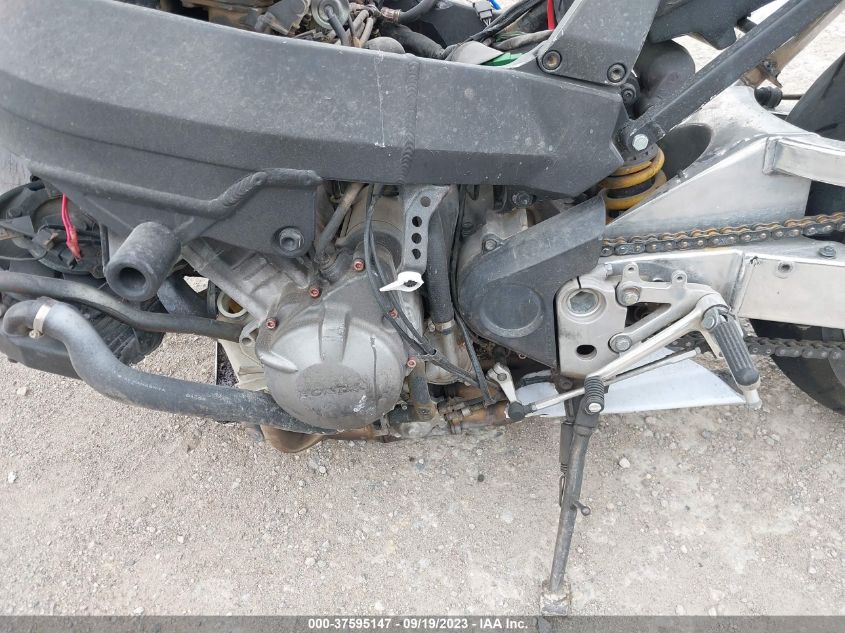 2001 HONDA CBR900 RE JH2SC44381M102272