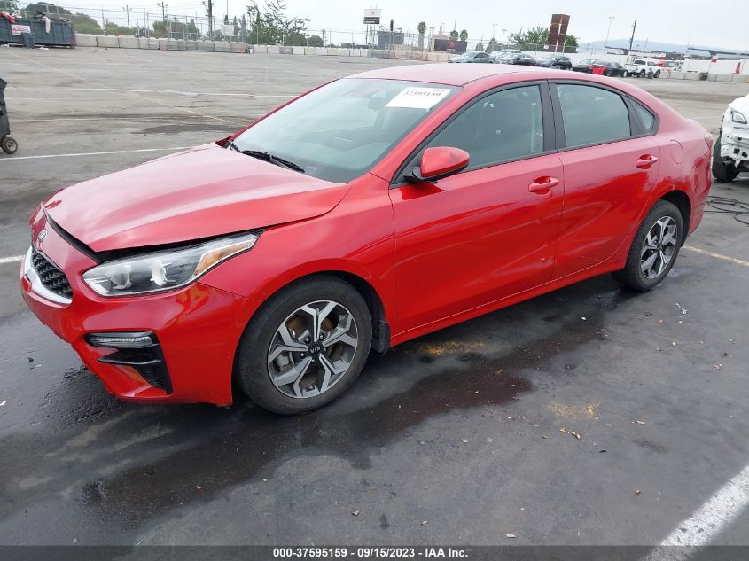 3KPF24AD4ME355201 Kia Forte LXS 2