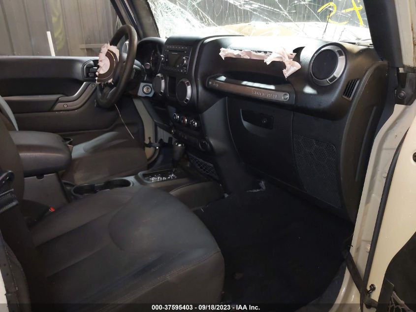 2017 JEEP WRANGLER UNLIMITED SPORT - 1C4BJWDG4HL605150