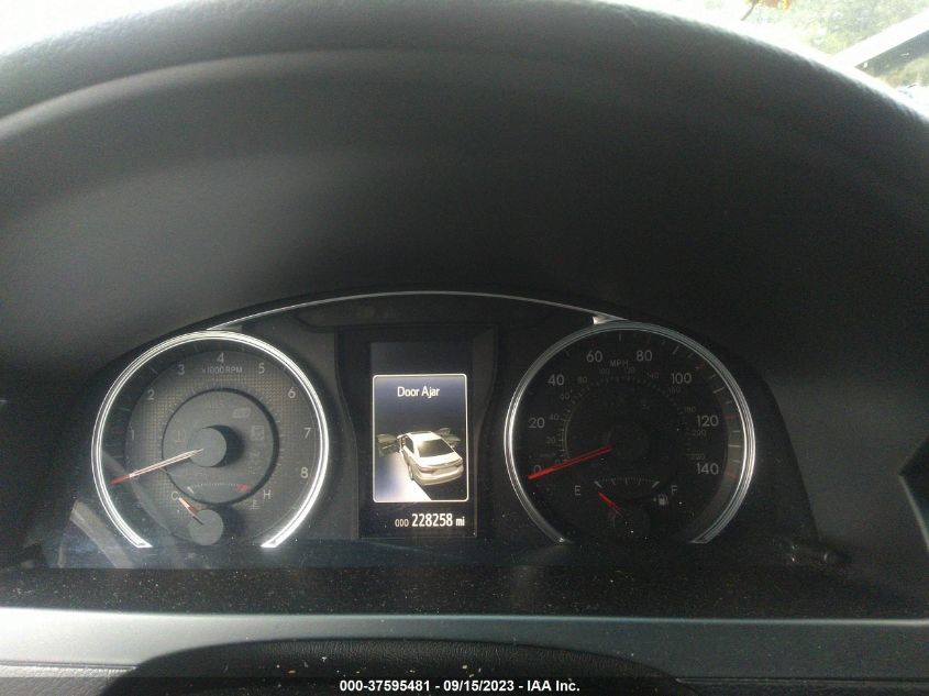 2015 TOYOTA CAMRY SE - 4T1BF1FKXFU088249