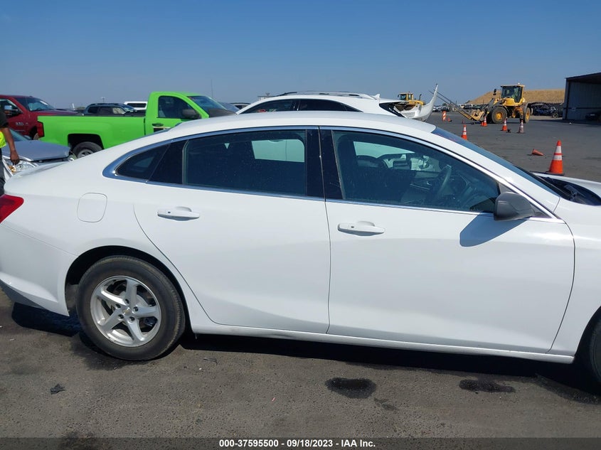 VIN 1G1ZB5ST2JF272420 2018 CHEVROLET MALIBU LS