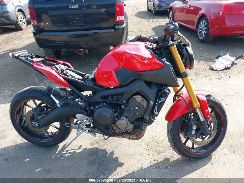 2014 YAMAHA FZ09 JYARN33E7EA000155