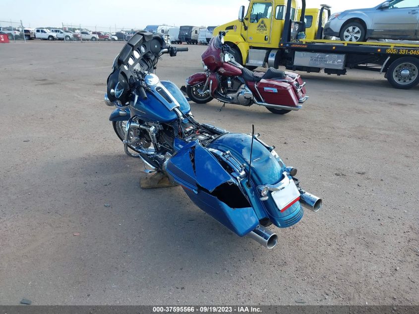 2014 HARLEY-DAVIDSON FLHX STREET GLIDE - 1HD1KBM12EB647801