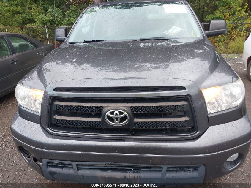2013 TOYOTA TUNDRA 4WD TRUCK 5TFDY5F16DX282990