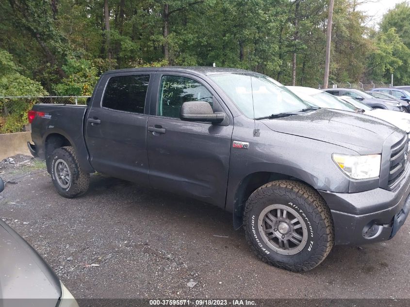 2013 TOYOTA TUNDRA 4WD TRUCK 5TFDY5F16DX282990