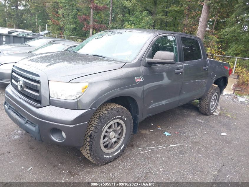 2013 TOYOTA TUNDRA 4WD TRUCK 5TFDY5F16DX282990