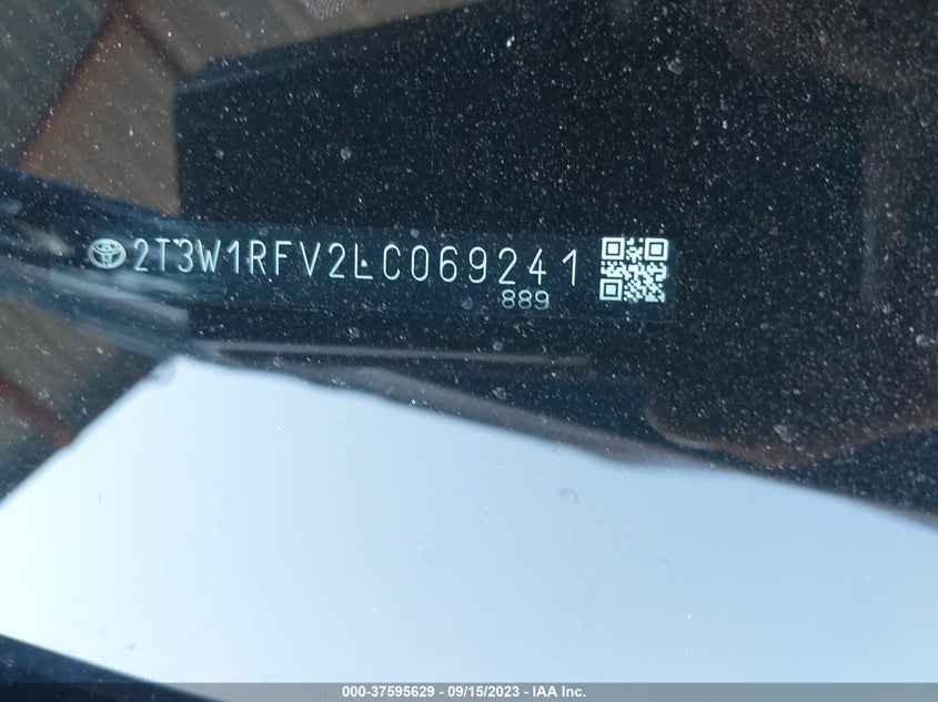 VIN 2T3W1RFV2LC069241 2020 TOYOTA RAV4 XLE