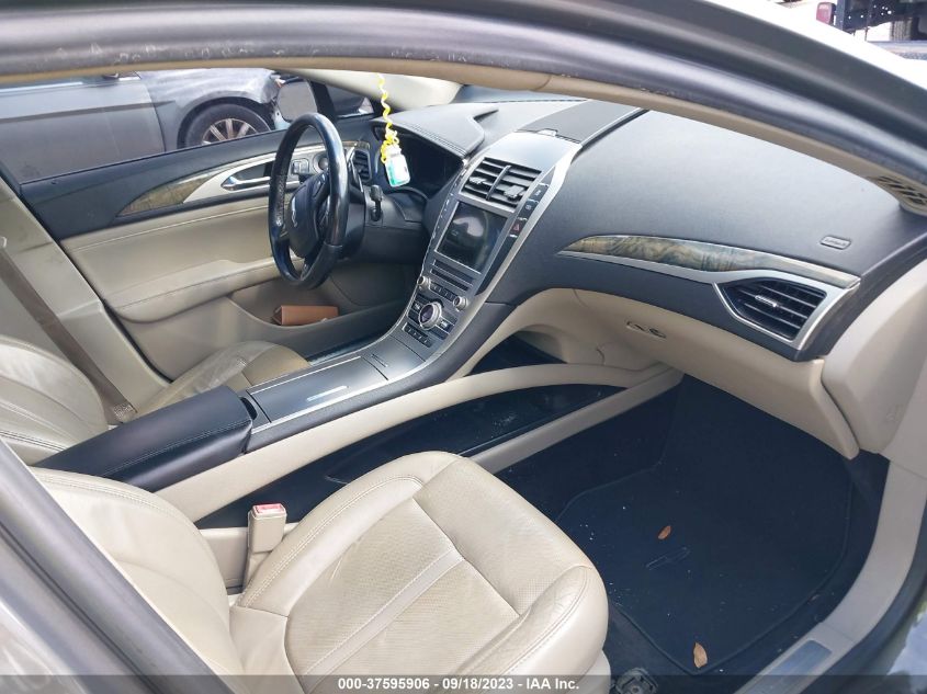 2017 LINCOLN MKZ RESERVE - 3LN6L5F97HR634577