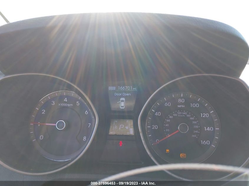 2013 HYUNDAI ELANTRA GT - KMHD35LEXDU055286