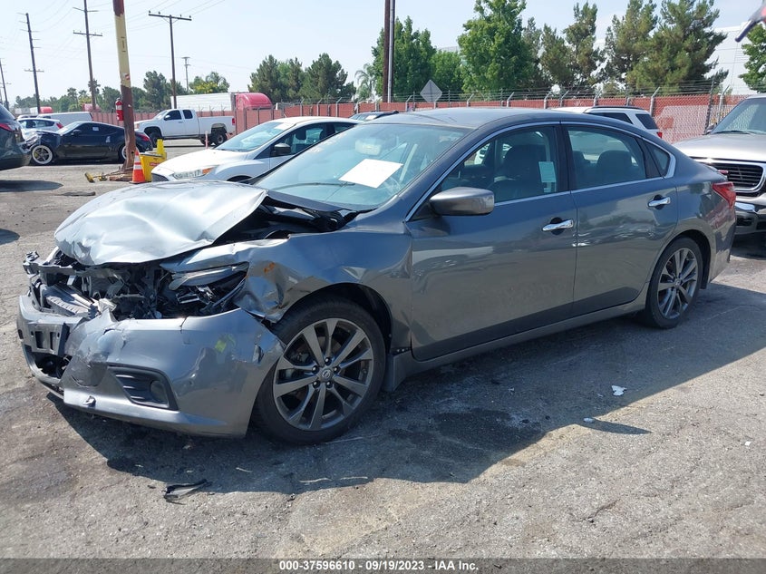 VIN 1N4AL3AP1JC257747 2018 NISSAN ALTIMA 2.5 SR