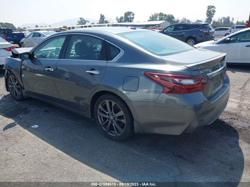 VIN 1N4AL3AP1JC257747 2018 NISSAN ALTIMA 2.5 SR