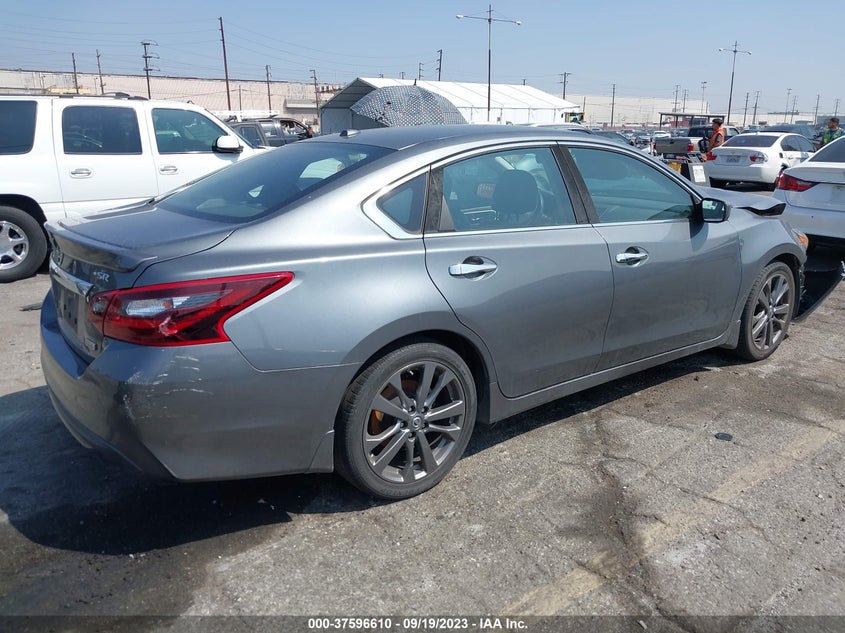 VIN 1N4AL3AP1JC257747 2018 NISSAN ALTIMA 2.5 SR