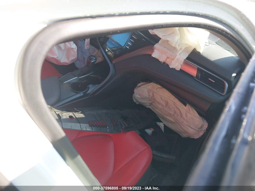 2020 TOYOTA CAMRY SE - 4T1G11AK7LU911226