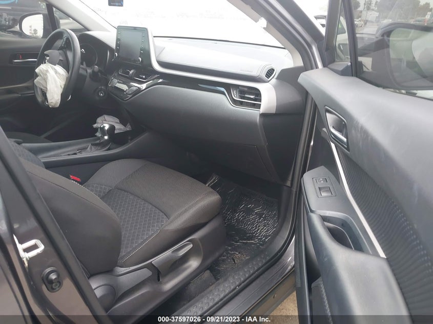 VIN JTNKHMBX8L1094075 2020 TOYOTA C-HR LE/XLE/LIMITED