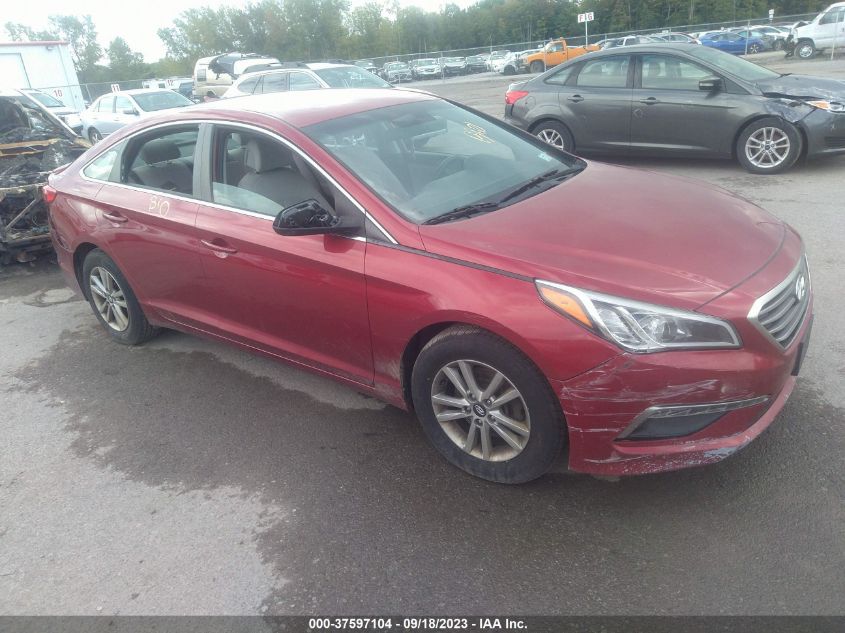 2015 HYUNDAI SONATA 2.4L SE - 5NPE24AF7FH204770