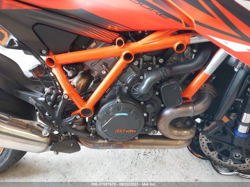 2022 KTM 1290 SUPER DUKE R VBKV39404NM956740