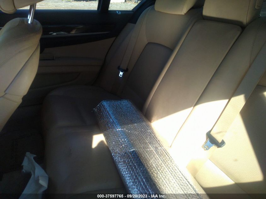 2013 BMW 7 SERIES 750I XDRIVE WBAYB6C56DC998275