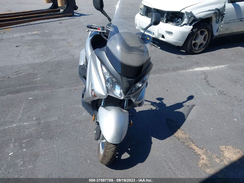 2014 SUZUKI UH200 MLCCH41A7E1600992