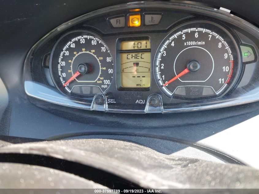 2014 SUZUKI UH200 MLCCH41A7E1600992