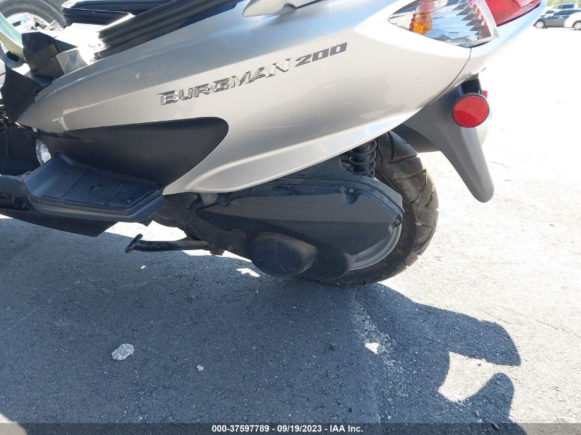 2014 SUZUKI UH200 MLCCH41A7E1600992