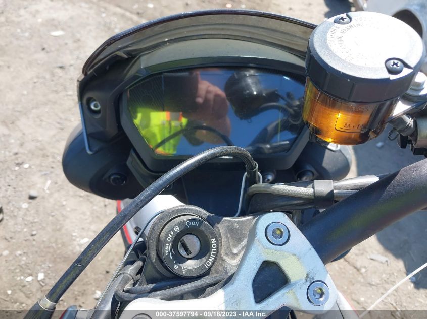 2020 TRIUMPH MOTORCYCLE STREET TRIPLE RS SMTA554S9LT985496