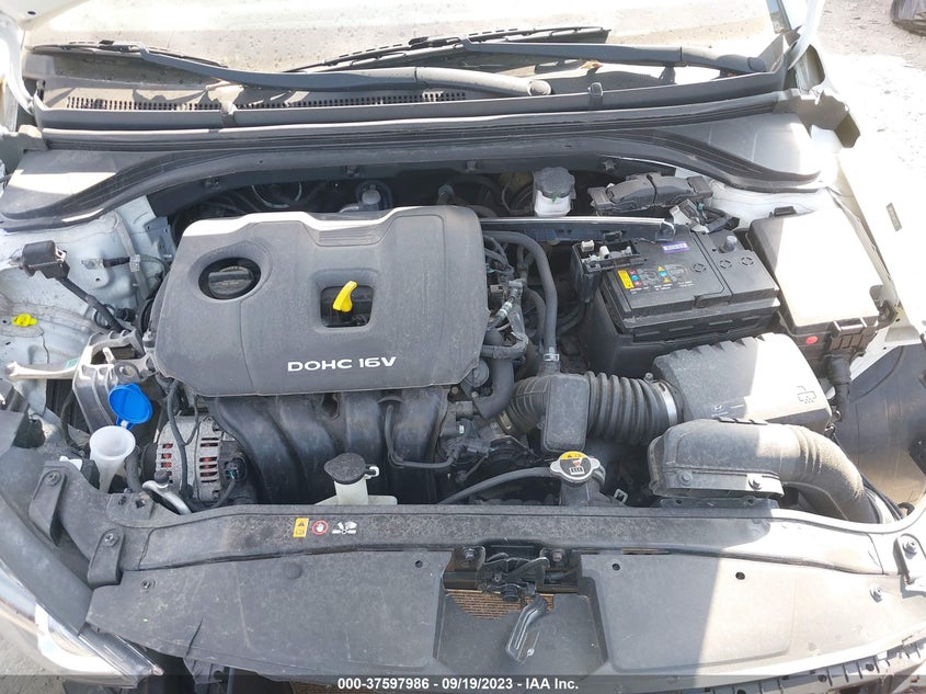 VIN 5NPD84LF8JH337327 2018 HYUNDAI ELANTRA SEL