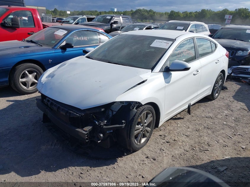 VIN 5NPD84LF8JH337327 2018 HYUNDAI ELANTRA SEL