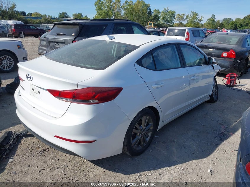VIN 5NPD84LF8JH337327 2018 HYUNDAI ELANTRA SEL