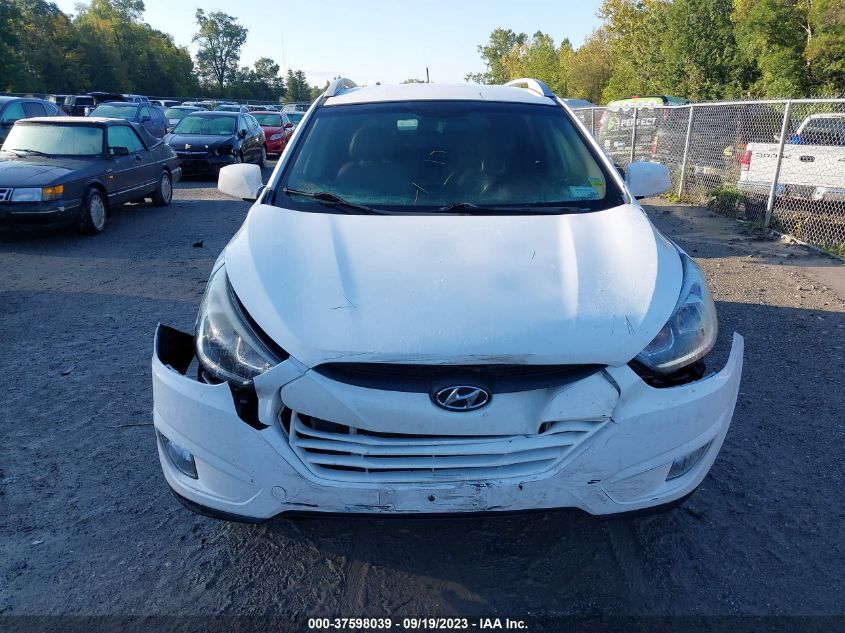2014 HYUNDAI TUCSON SE - KM8JUCAG2EU865490