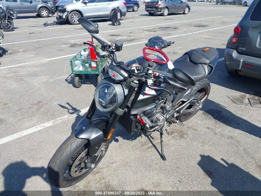 2021 DUCATI MONSTER ZDMMAMDT8MB002149