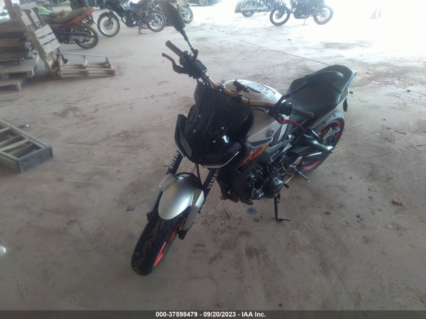 2017 YAMAHA FZ09 JYARN53E8HA002383