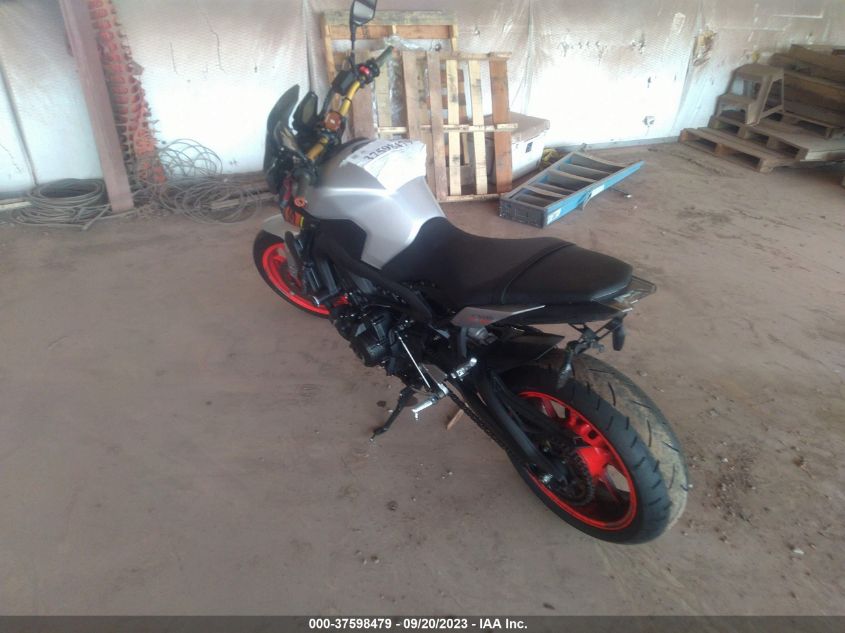 2017 YAMAHA FZ09 JYARN53E8HA002383