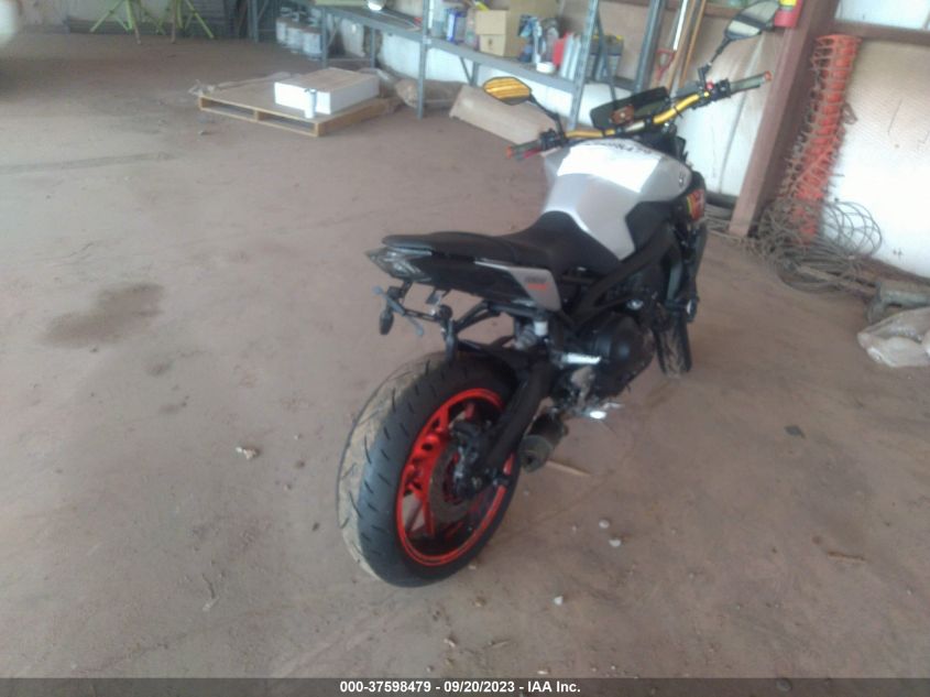 2017 YAMAHA FZ09 JYARN53E8HA002383
