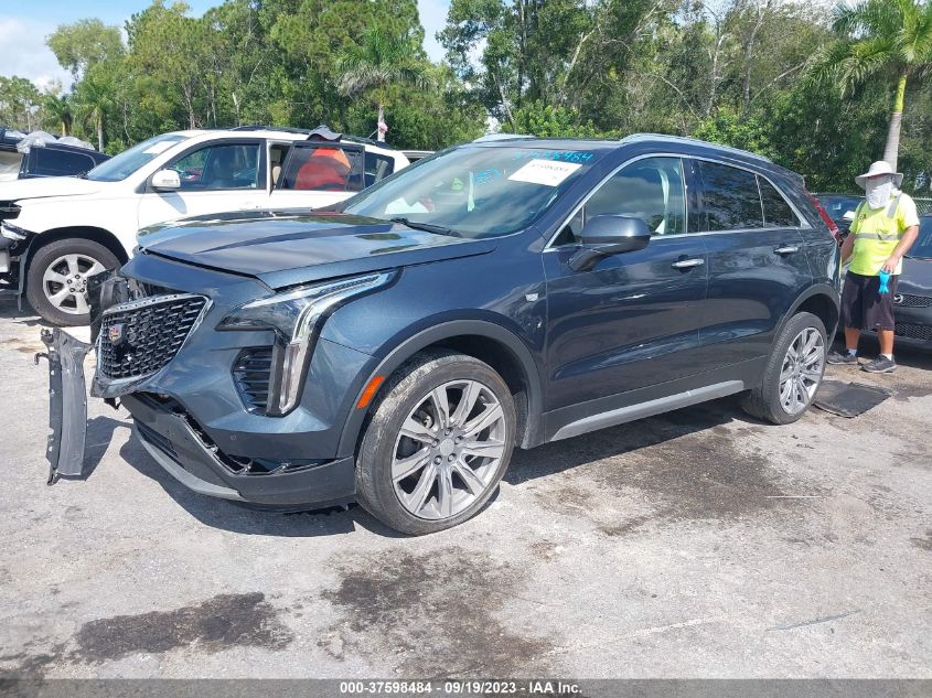 1GYFZCR44LF042867 Cadillac XT4 PREMIUM LUXURY 2