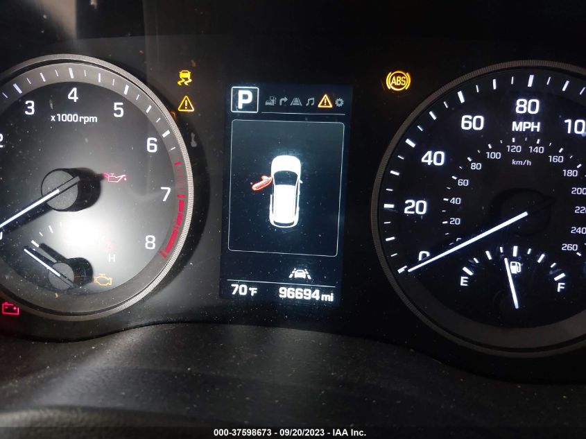 2016 HYUNDAI TUCSON LIMITED/SPORT AND ECO/SE - KM8J3CA27GU086161