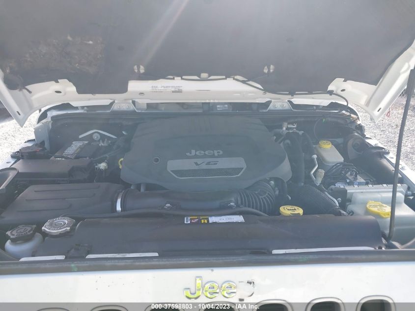 2016 JEEP WRANGLER UNLIMITED SAHARA - 1C4BJWEG8GL119504